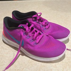 Nike Free RN sneakers size 9.5